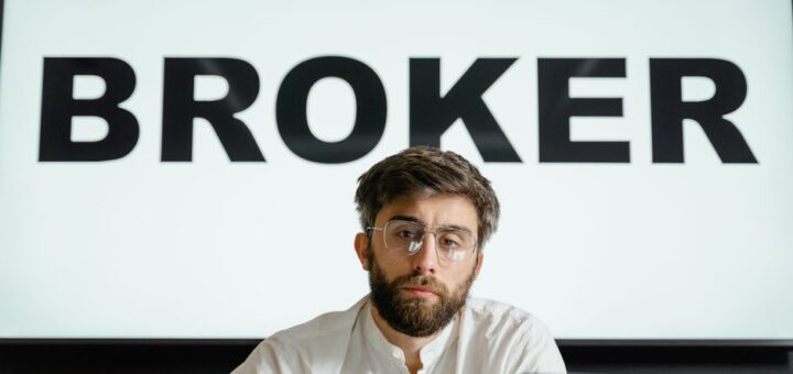 online stock broker